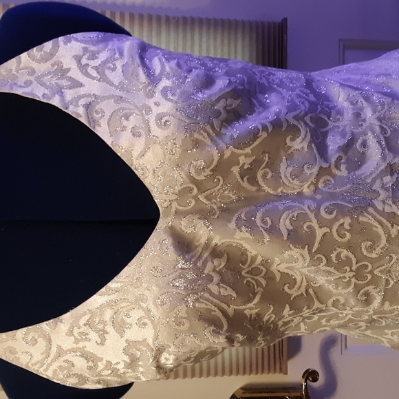 Womens formal dress sz medium - Picture 2 of 13